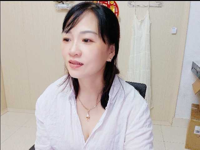 Merio69 live cam on BongaCams