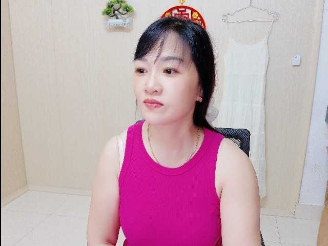 Merio69 — live female cam