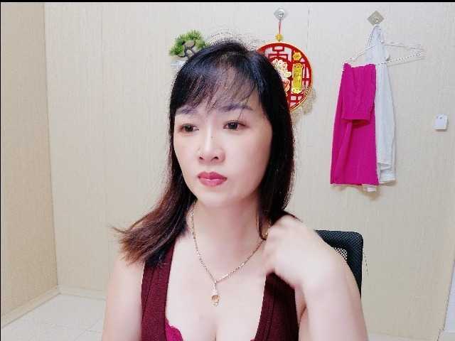 Merio69 live cam on BongaCams