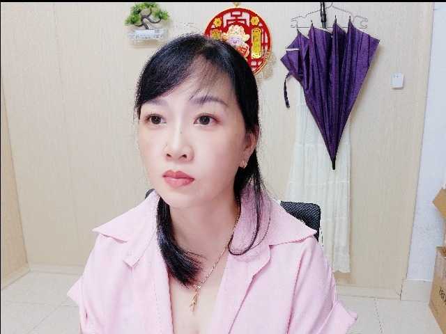 Merio69 live cam on BongaCams