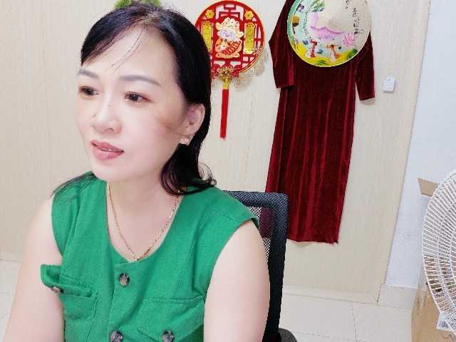 Merio69 live cam on BongaCams