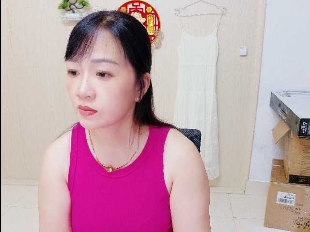 Merio69 live cam on BongaCams