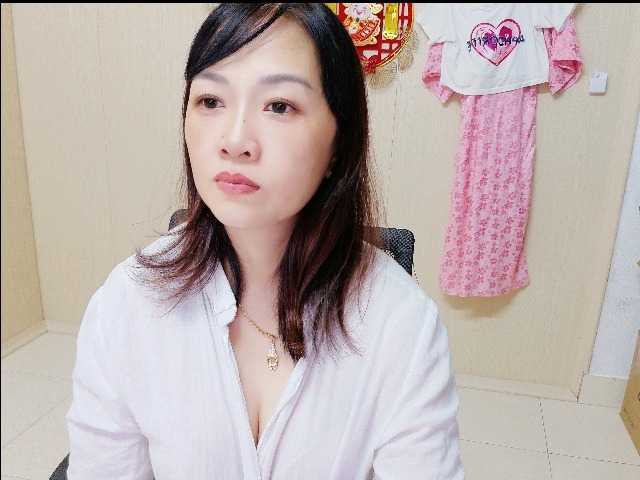 Merio69 live cam on BongaCams
