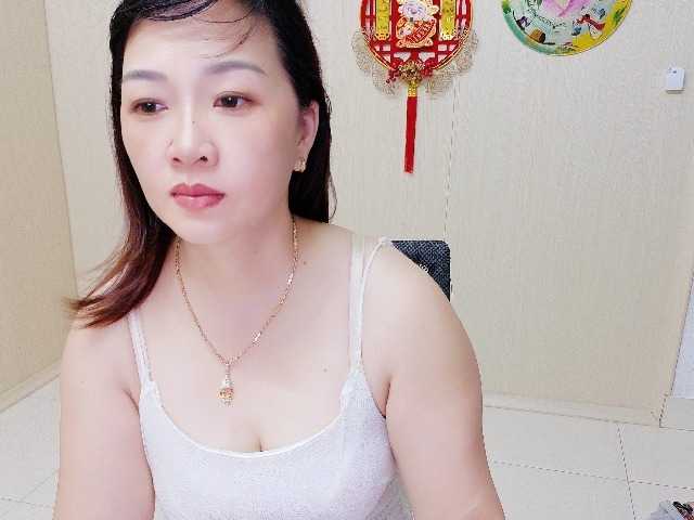 Merio69 live cam on BongaCams