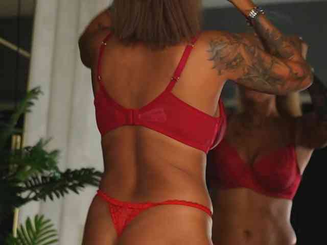 NaomiCole