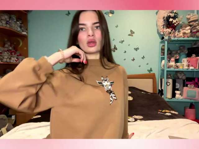 gymnastbaby1 live cam on BongaCams