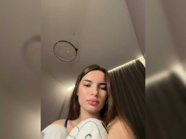 gymnastbaby1 live cam on BongaCams