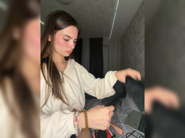 gymnastbaby1 live cam on BongaCams