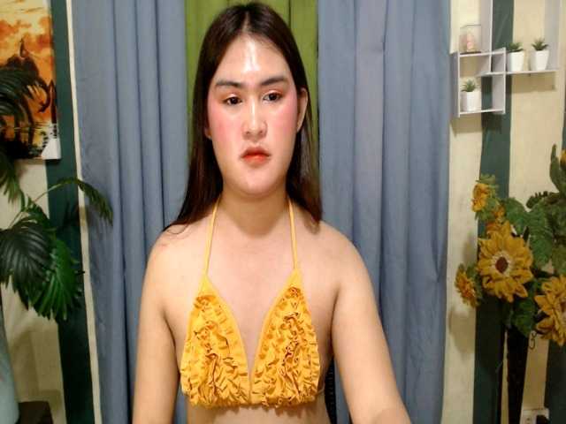 ASIANhotKHRIXZY live cam preview