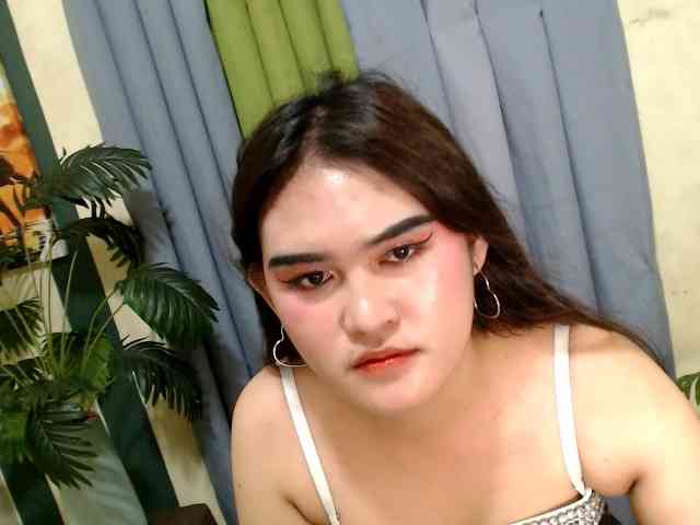 ASIANhotKHRIXZY