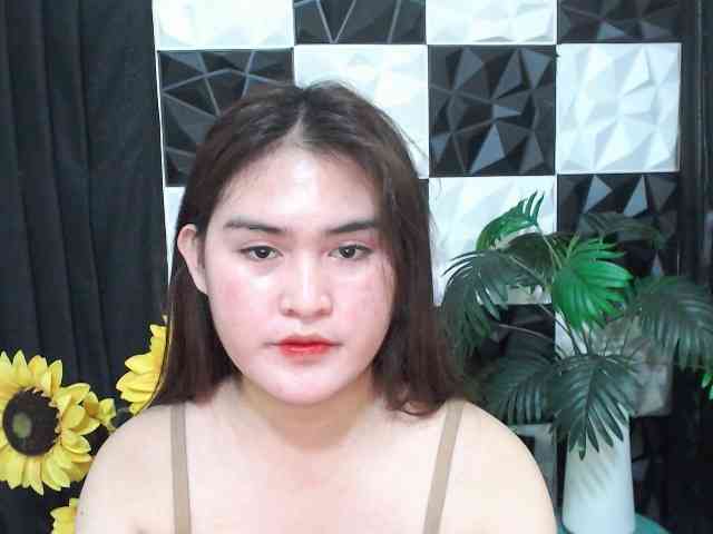 ASIANhotKHRIXZY Live Webcam on BongaCams