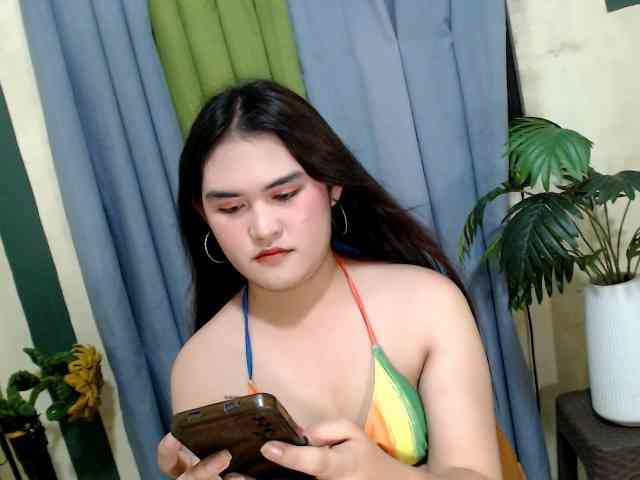 ASIANhotKHRIXZY