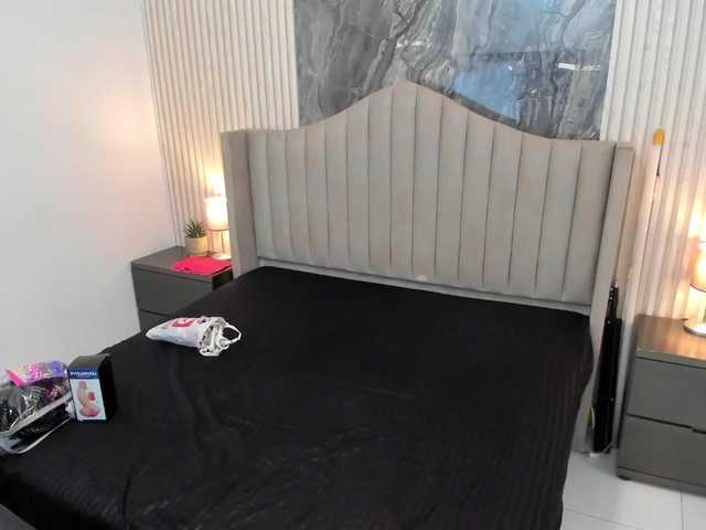EmilyyWillis live cam preview