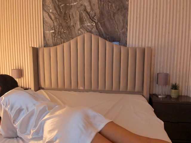 EmilyyWillis live cam on BongaCams