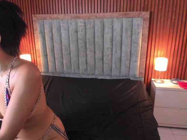 EmilyyWillis webcam