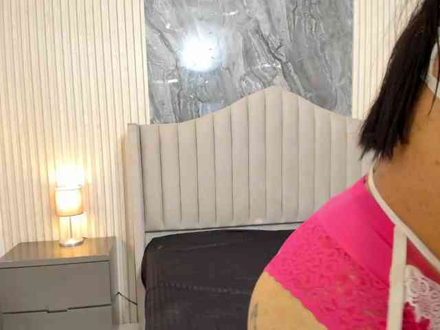 EmilyyWillis webcam