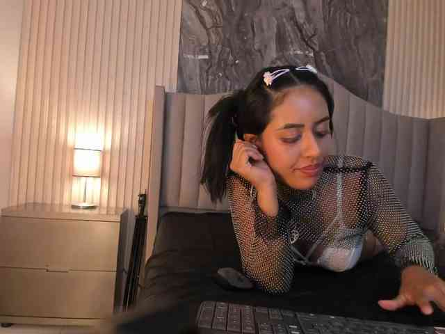 EmilyyWillis webcam