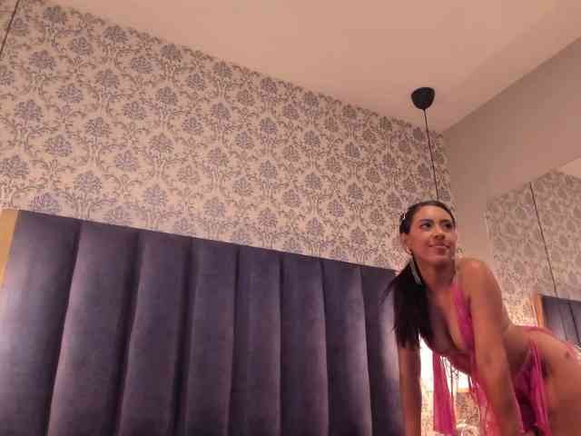 EmilyyWillis webcam
