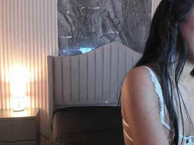 EmilyyWillis webcam