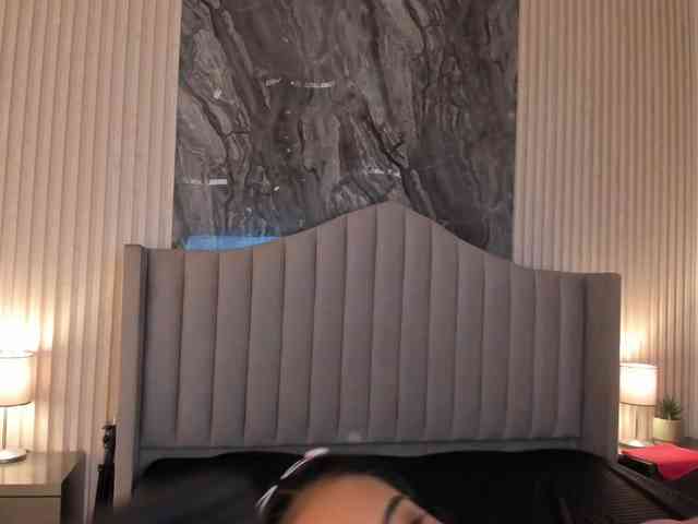EmilyyWillis webcam