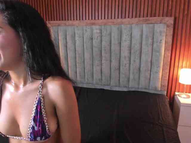 EmilyyWillis webcam