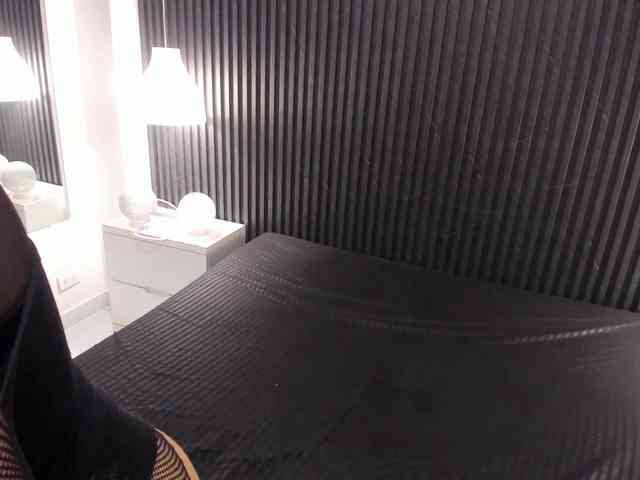 EmilyyWillis webcam