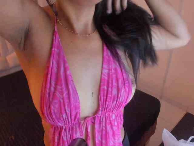EmilyyWillis webcam