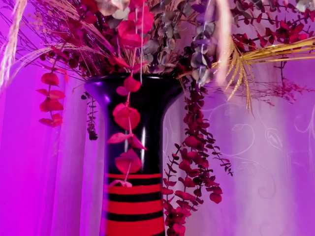 GabbyBonnye live cam on BongaCams