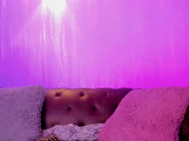 GabbyBonnye live cam on BongaCams