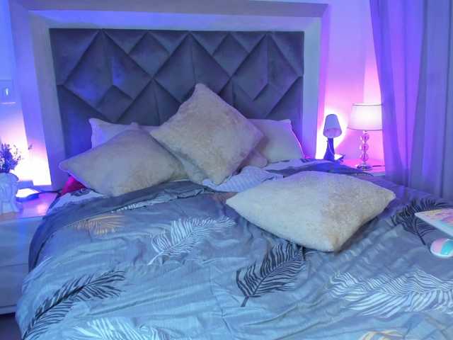 GabbyBonnye live cam on BongaCams