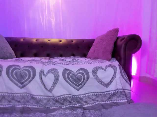 GabbyBonnye live cam on BongaCams