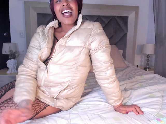 GabbyBonnye webcam bongacams model stream image