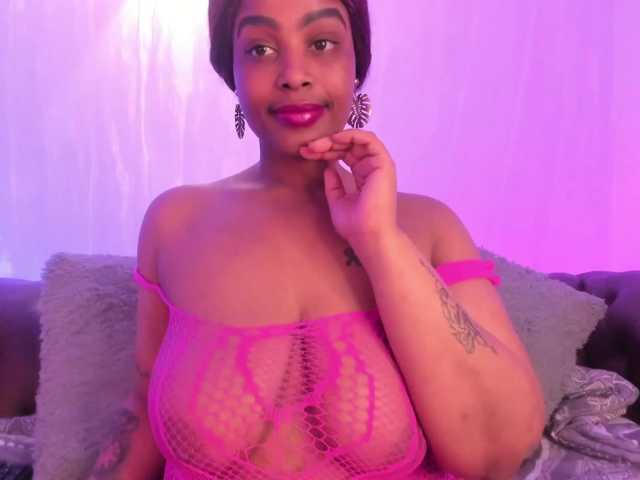 GabbyBonnye live cam on BongaCams
