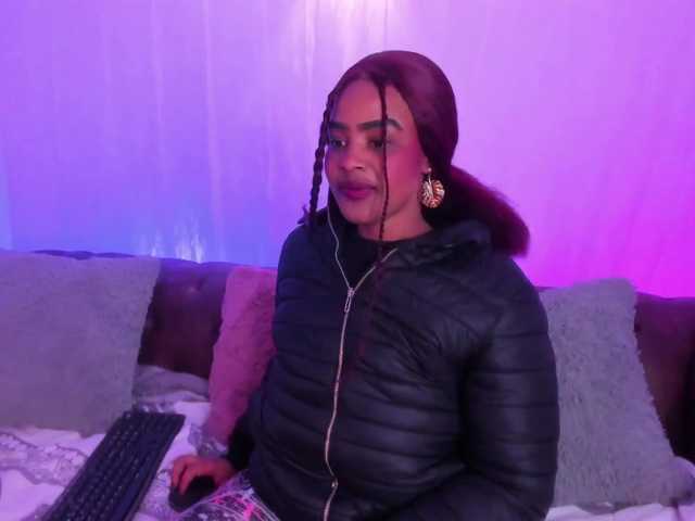 GabbyBonnye live cam on BongaCams