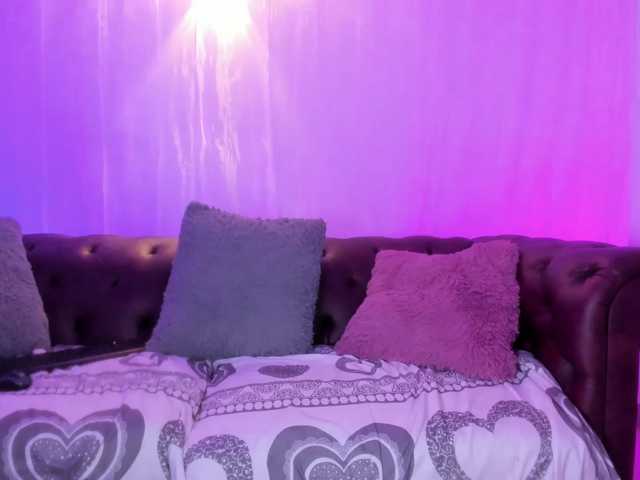 GabbyBonnye live cam on BongaCams