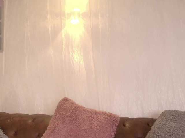 GabbyBonnye live cam on BongaCams
