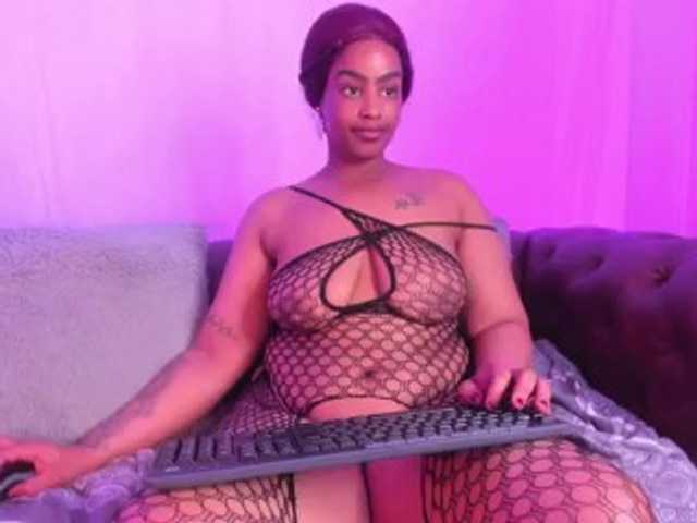GabbyBonnye live cam on BongaCams