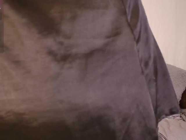 GabbyBonnye live cam preview