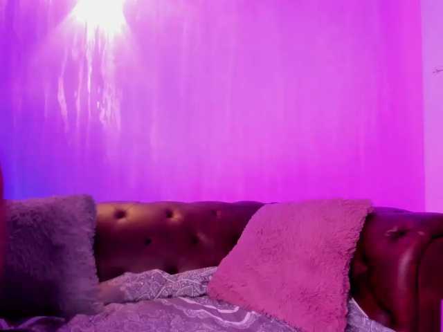 GabbyBonnye live cam on BongaCams