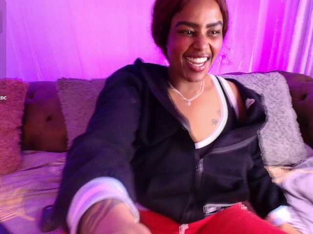 GabbyBonnye live cam on BongaCams