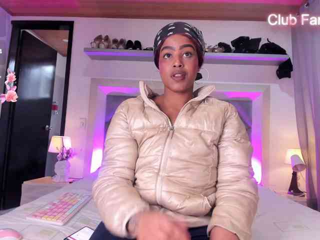 GabbyBonnye webcam