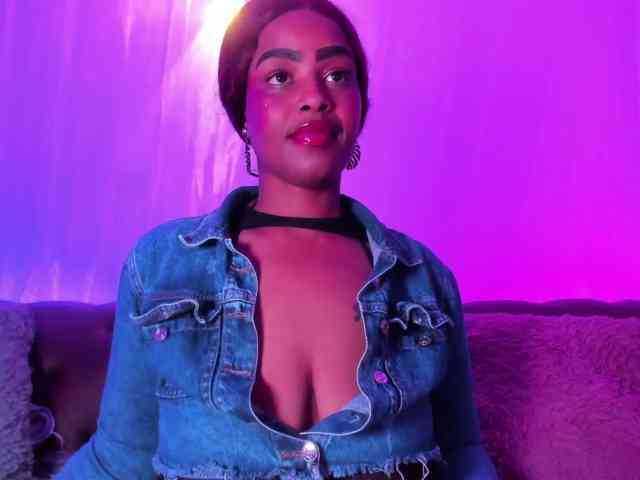 GabbyBonnye webcam