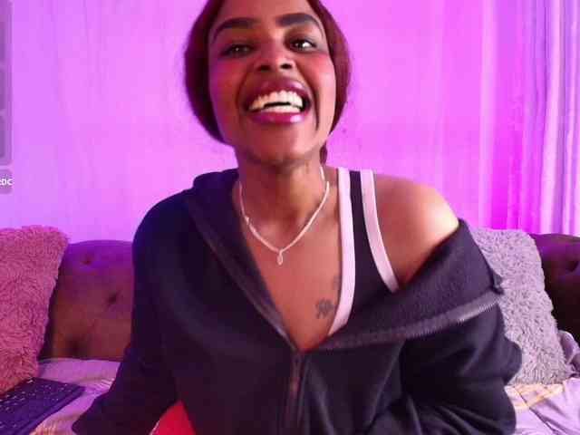 GabbyBonnye webcam