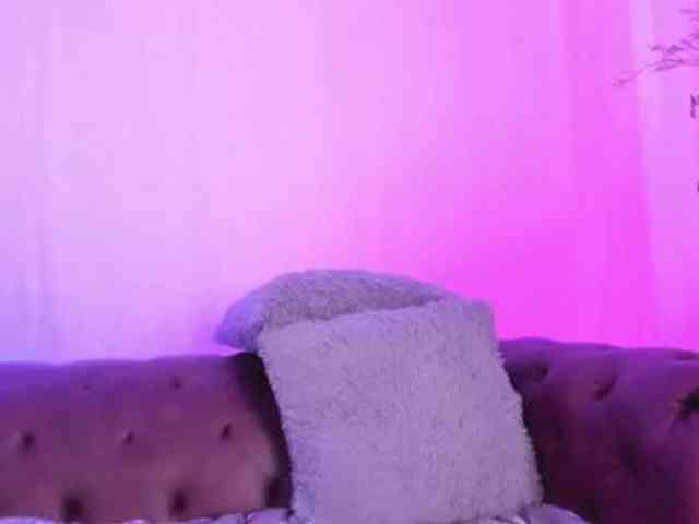 GabbyBonnye webcam