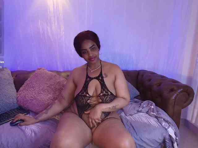gabbybonnye's live room