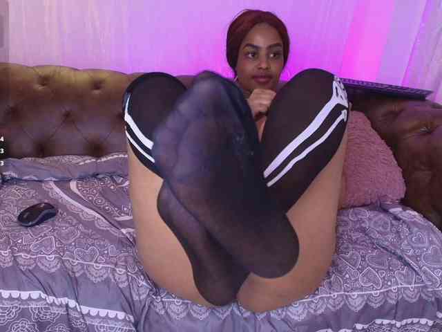 GabbyBonnye webcam