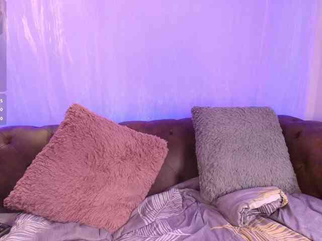 GabbyBonnye webcam