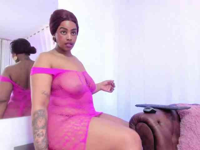 GabbyBonnye webcam