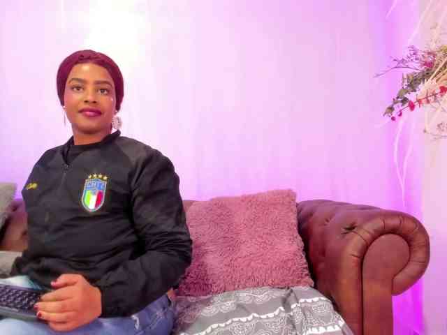 GabbyBonnye webcam