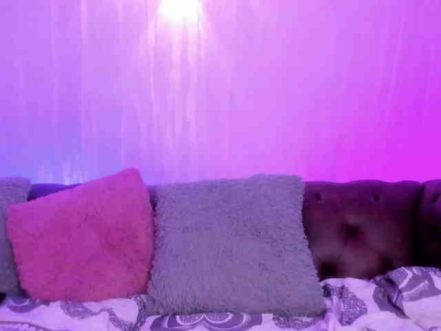 GabbyBonnye webcam